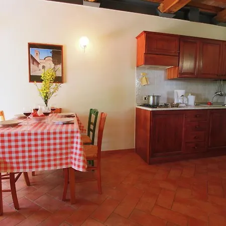 아파트 Madonna Della Sanita Sleeps 4 Pool T763604 시타델라피에베