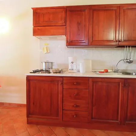 Madonna Della Sanita Sleeps 4 Pool T763604