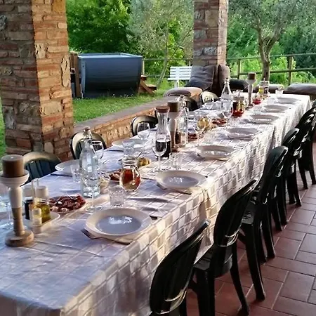 아파트 Madonna Della Sanita Sleeps 4 Pool T763604 *