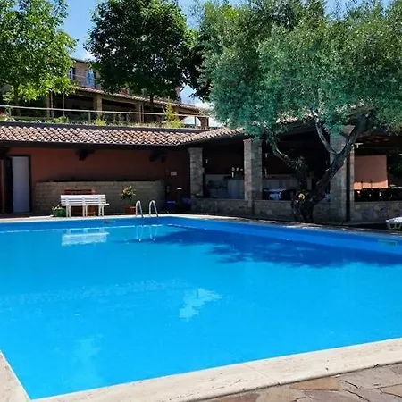 아파트 Madonna Della Sanita Sleeps 4 Pool T763604 *
